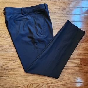 Slazenger golf pants, ankle length.